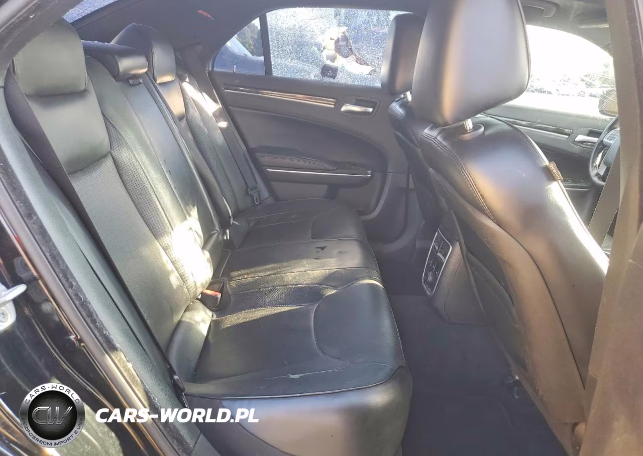 2014 Chrysler 300C VIN:2C3CCAKT6EH128526 - 10