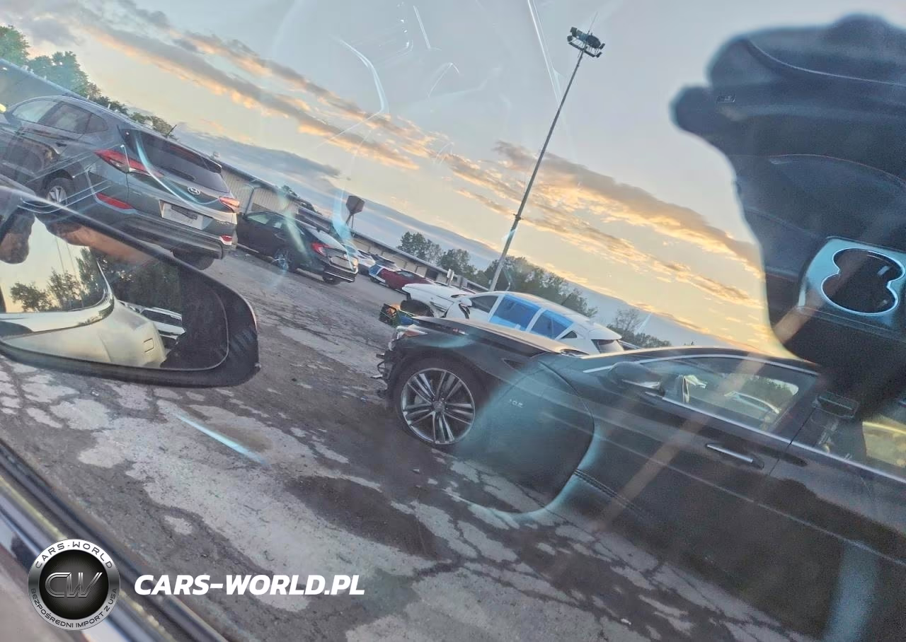 2013 Tesl Model S VIN:5YJSA1CP3DFP06052 - 7