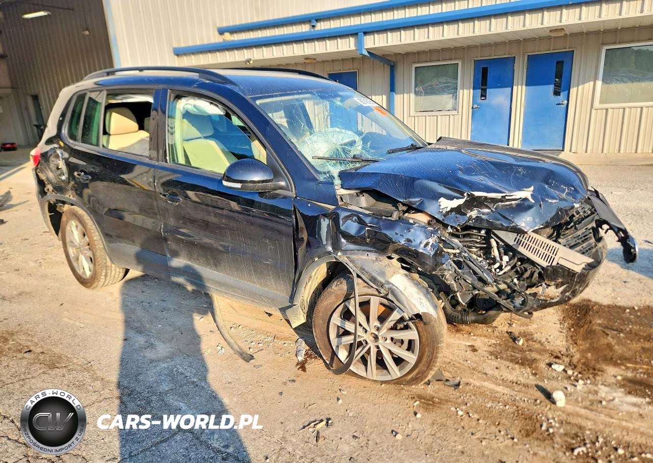 2015 Volkswagen Tiguan S VIN:WVGAV7AX2FW554992 - 4