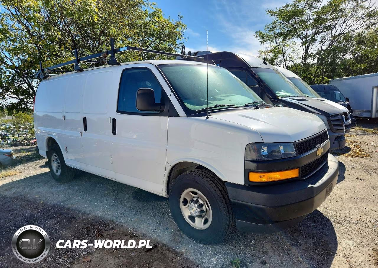 2020 Chevrolet Express G2500 VIN:1GCWGAFG2L1254162 - 4