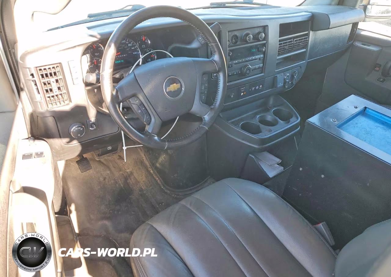 2020 Chevrolet Express G2500 VIN:1GCWGAFG2L1254162 - 8