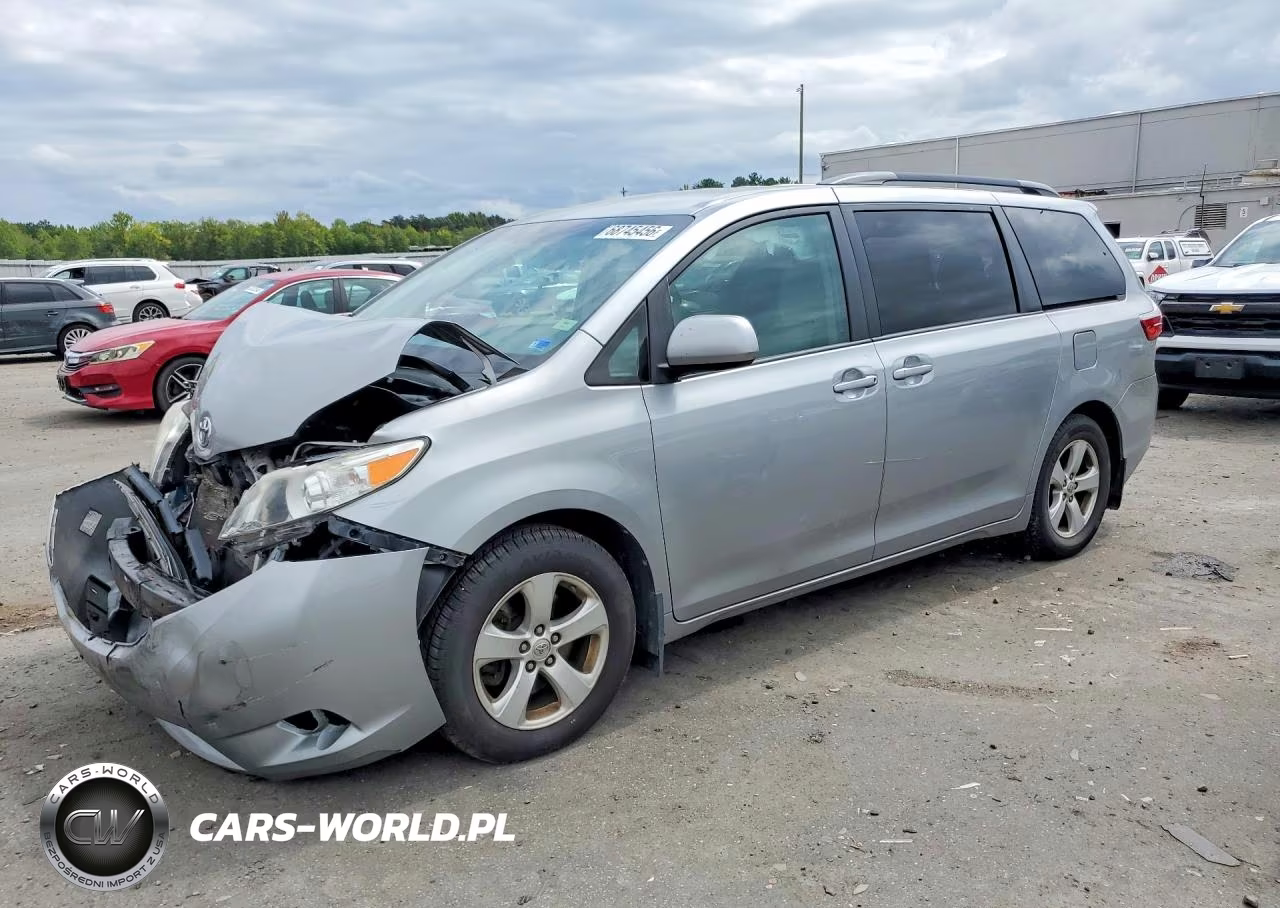 2015 Toyota Sienna Le