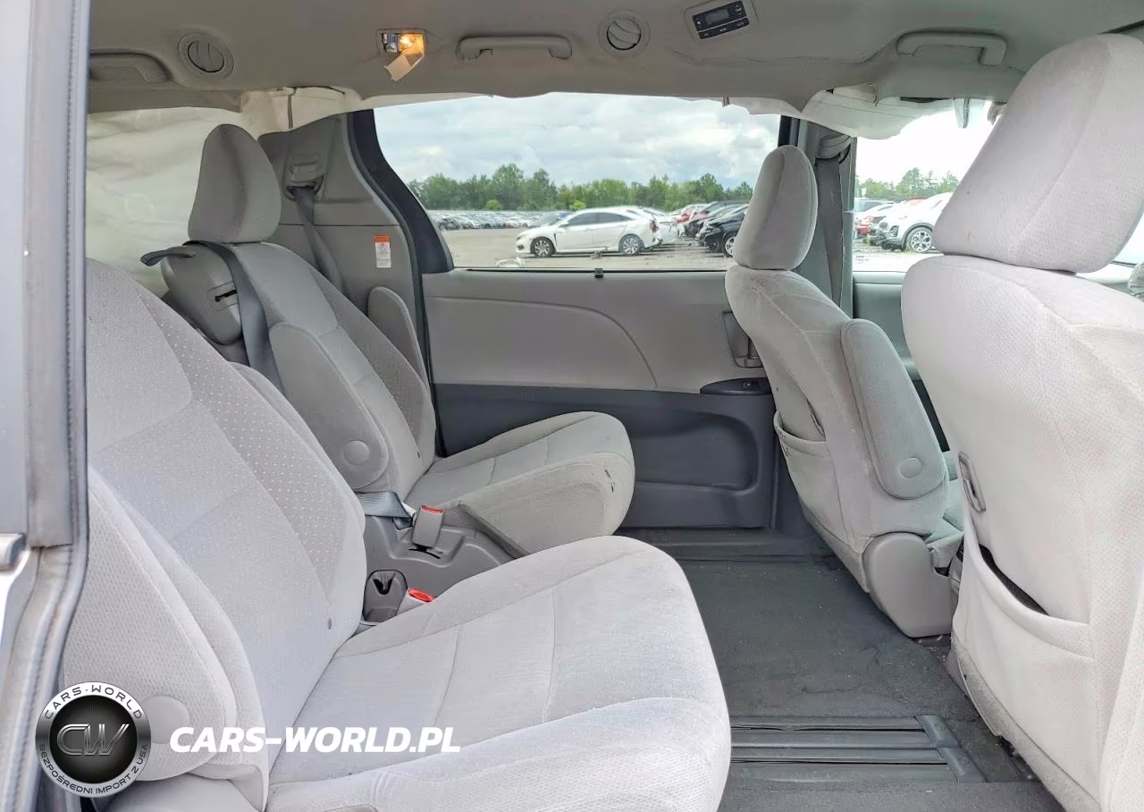 2015 Toyota Sienna Le VIN:5TDKK3DC8FS651567 - 11