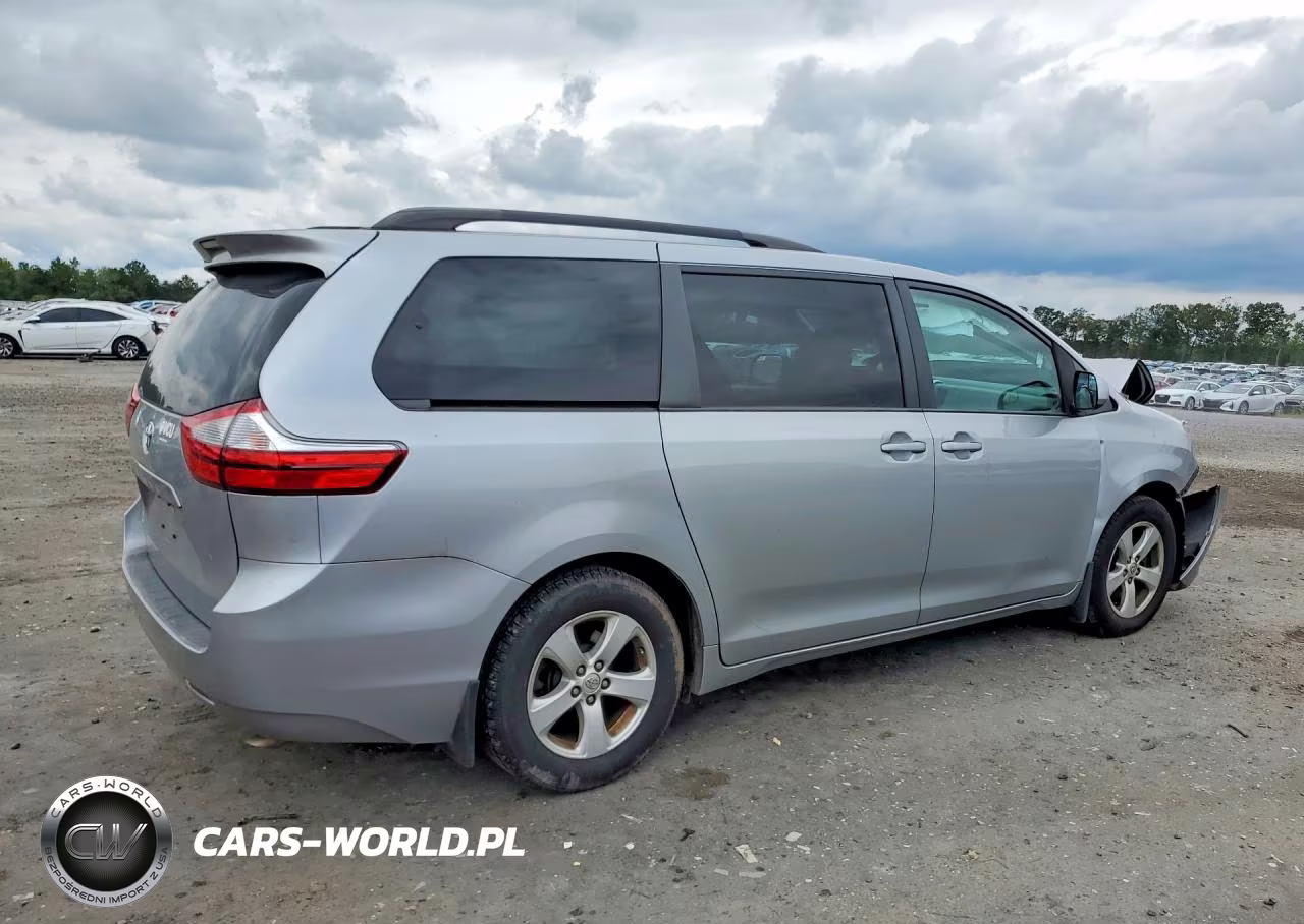 2015 Toyota Sienna Le VIN:5TDKK3DC8FS651567 - 3