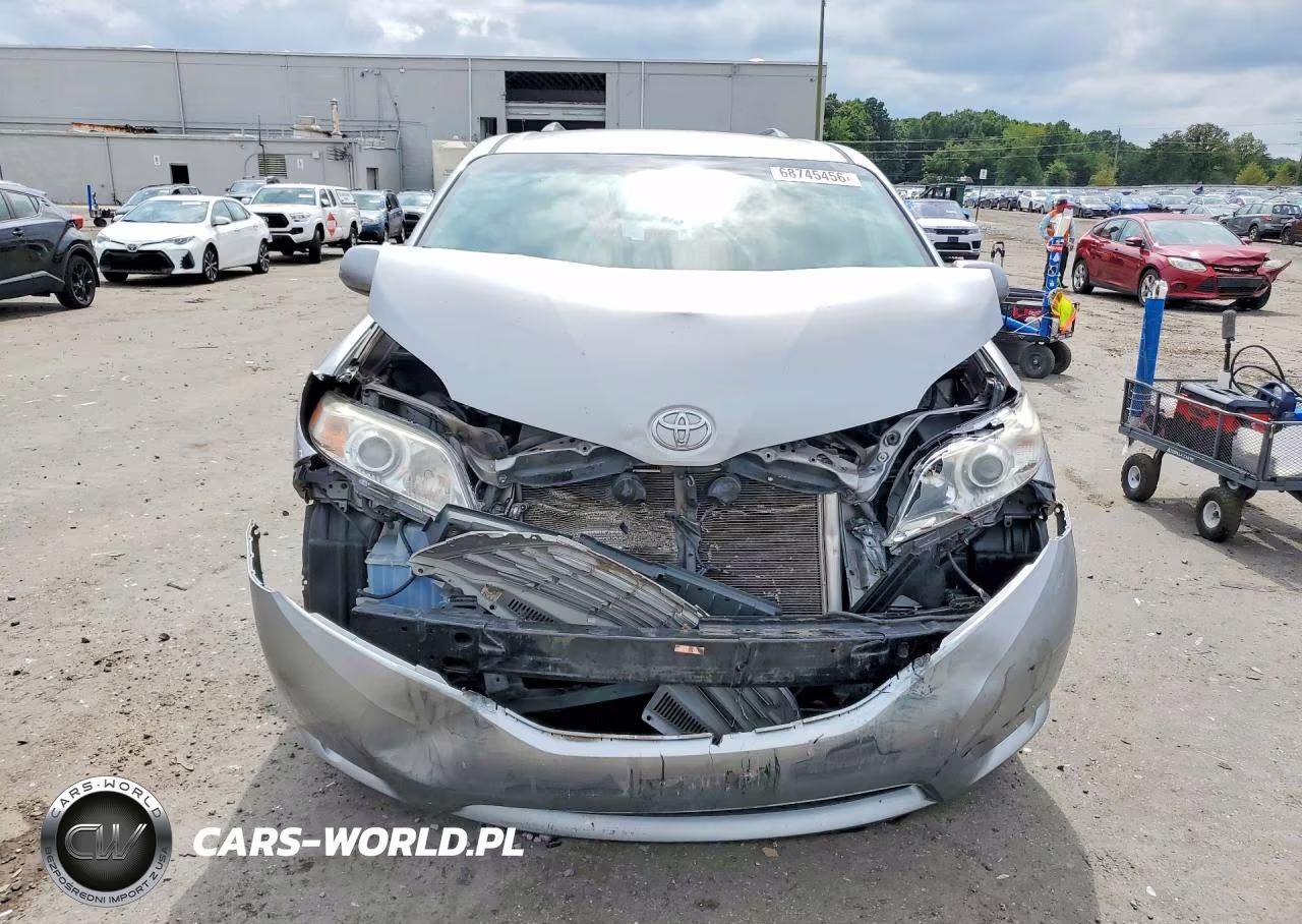 2015 Toyota Sienna Le VIN:5TDKK3DC8FS651567 - 5