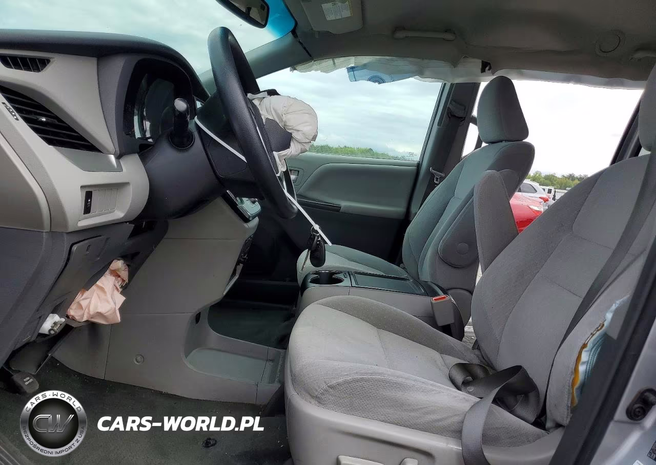 2015 Toyota Sienna Le VIN:5TDKK3DC8FS651567 - 7