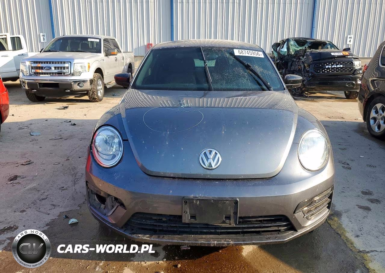 2018 Volkswagen Beetle S VIN:3VWFD7AT2JM709931 - 5