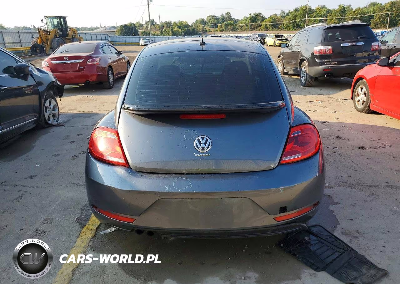 2018 Volkswagen Beetle S VIN:3VWFD7AT2JM709931 - 6