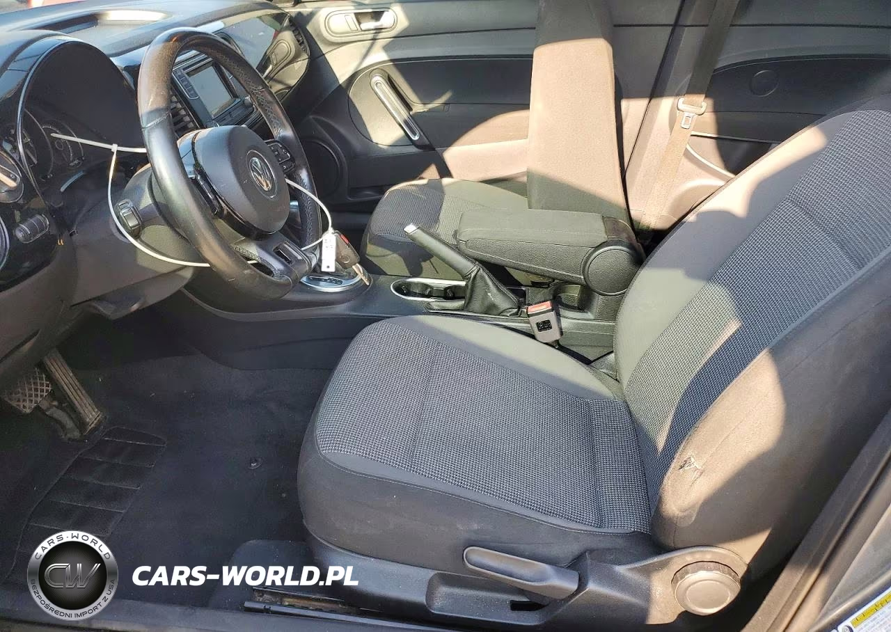 2018 Volkswagen Beetle S VIN:3VWFD7AT2JM709931 - 7
