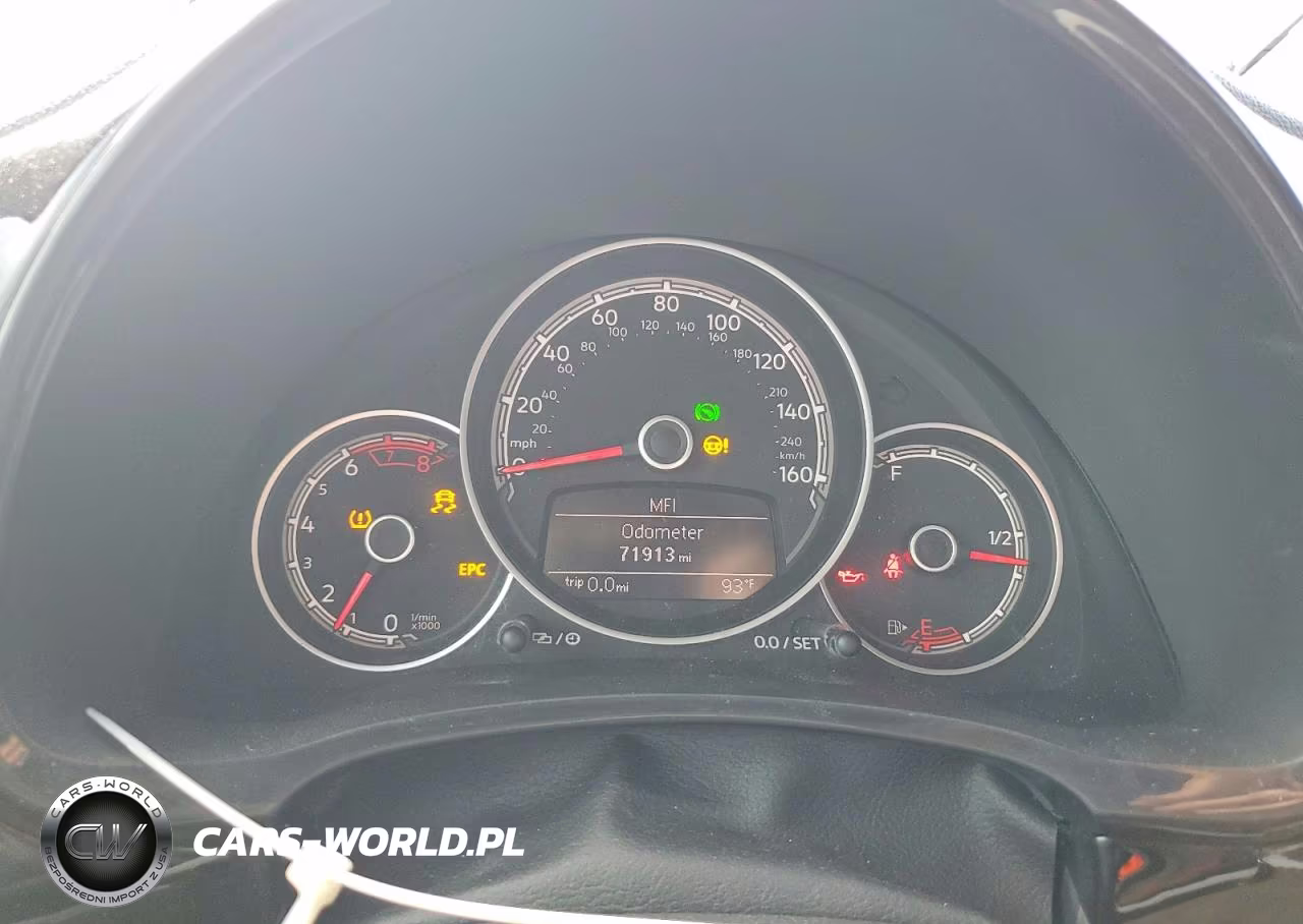 2018 Volkswagen Beetle S VIN:3VWFD7AT2JM709931 - 9
