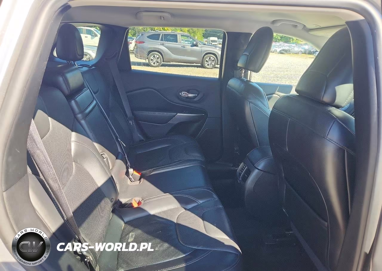 2019 Jeep Cherokee Limited VIN:1C4PJMDX9KD397195 - 10
