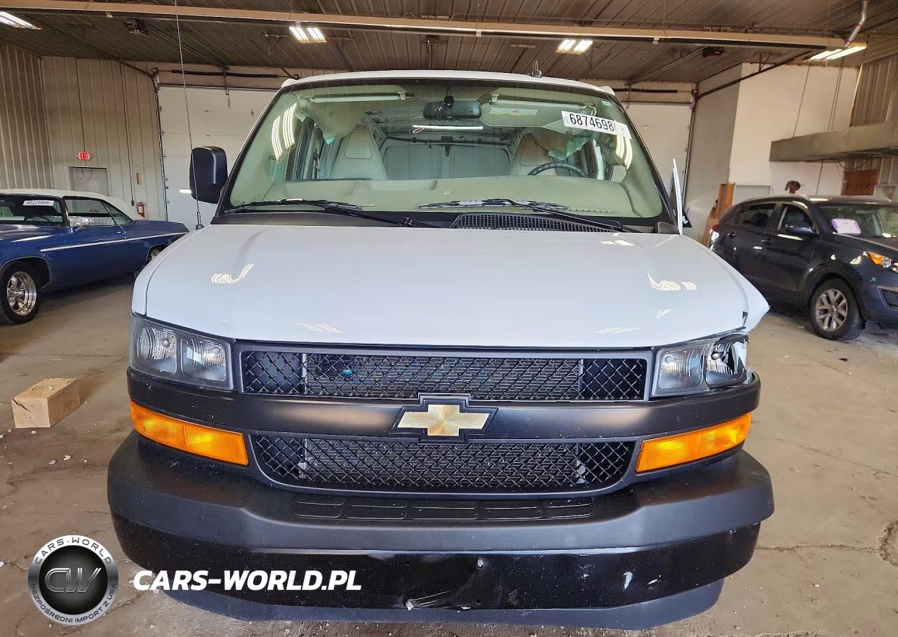 2023 Chevrolet Express 2500 Delivery Van VIN:1GCWGAFP0P1250438 - 5