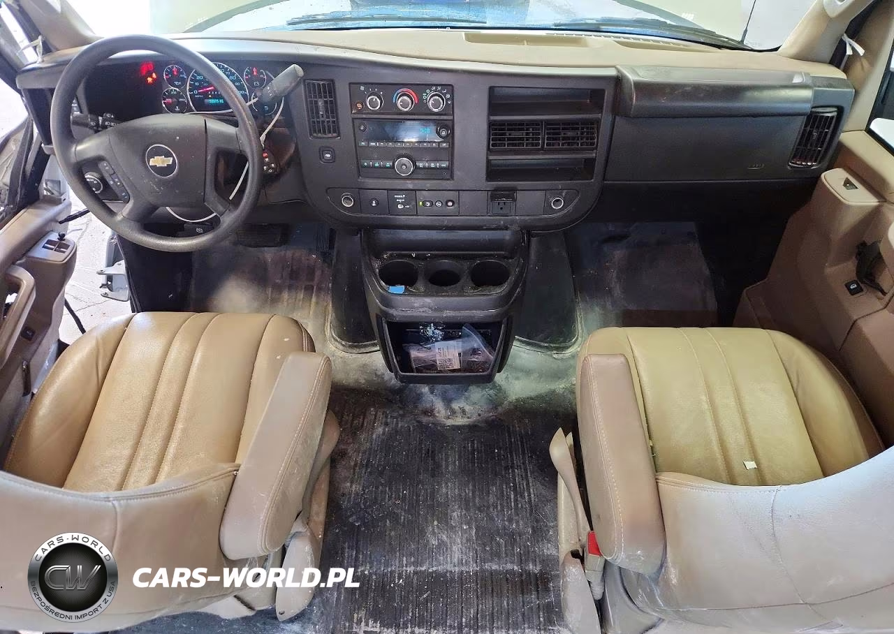 2023 Chevrolet Express 2500 Delivery Van VIN:1GCWGAFP0P1250438 - 8