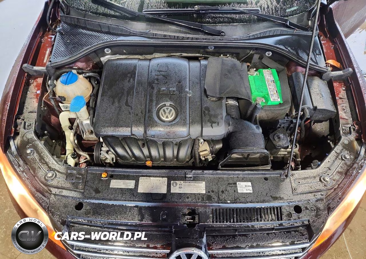 2013 Volkswagen Passat S VIN:1VWAH7A30DC031992 - 11