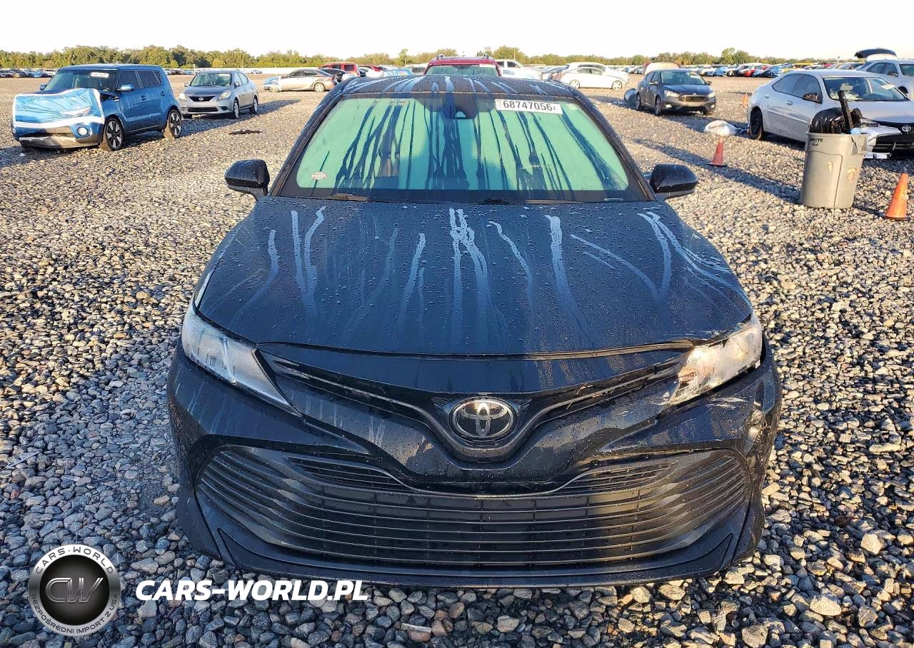 2020 Toyota Camry Le VIN:4T1C11AK9LU374907 - 5