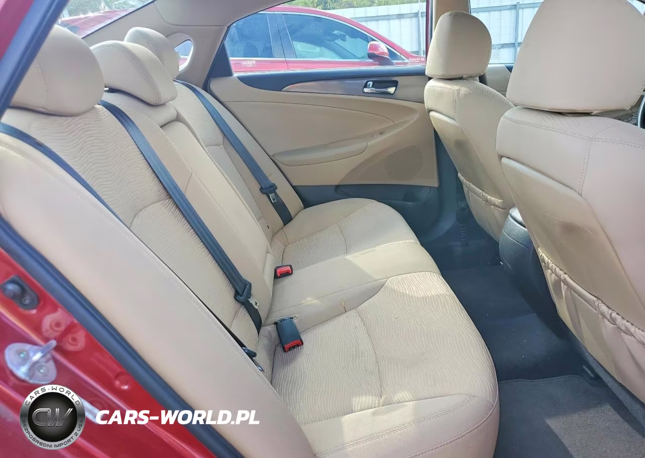 2015 Hyundai Sonata Hybrid Base VIN:KMHEC4A41FA128560 - 10