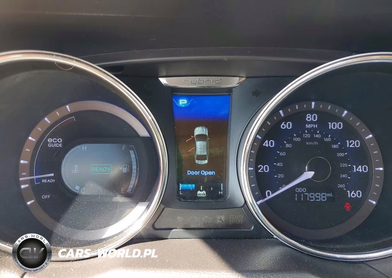 2015 Hyundai Sonata Hybrid Base VIN:KMHEC4A41FA128560 - 9