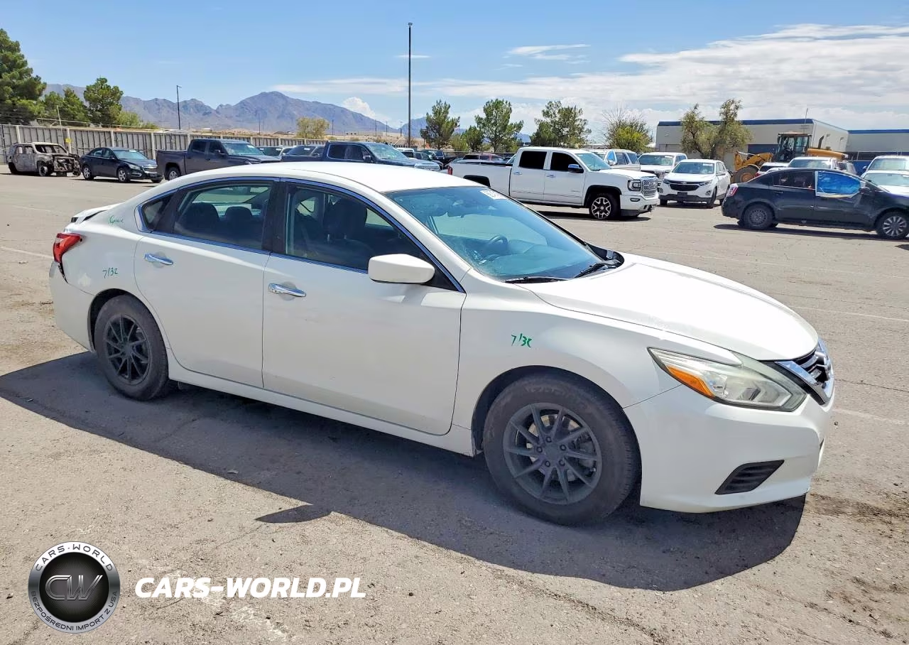 2016 Nissan Altima 2.5 S VIN:1N4AL3AP4GC217316 - 4