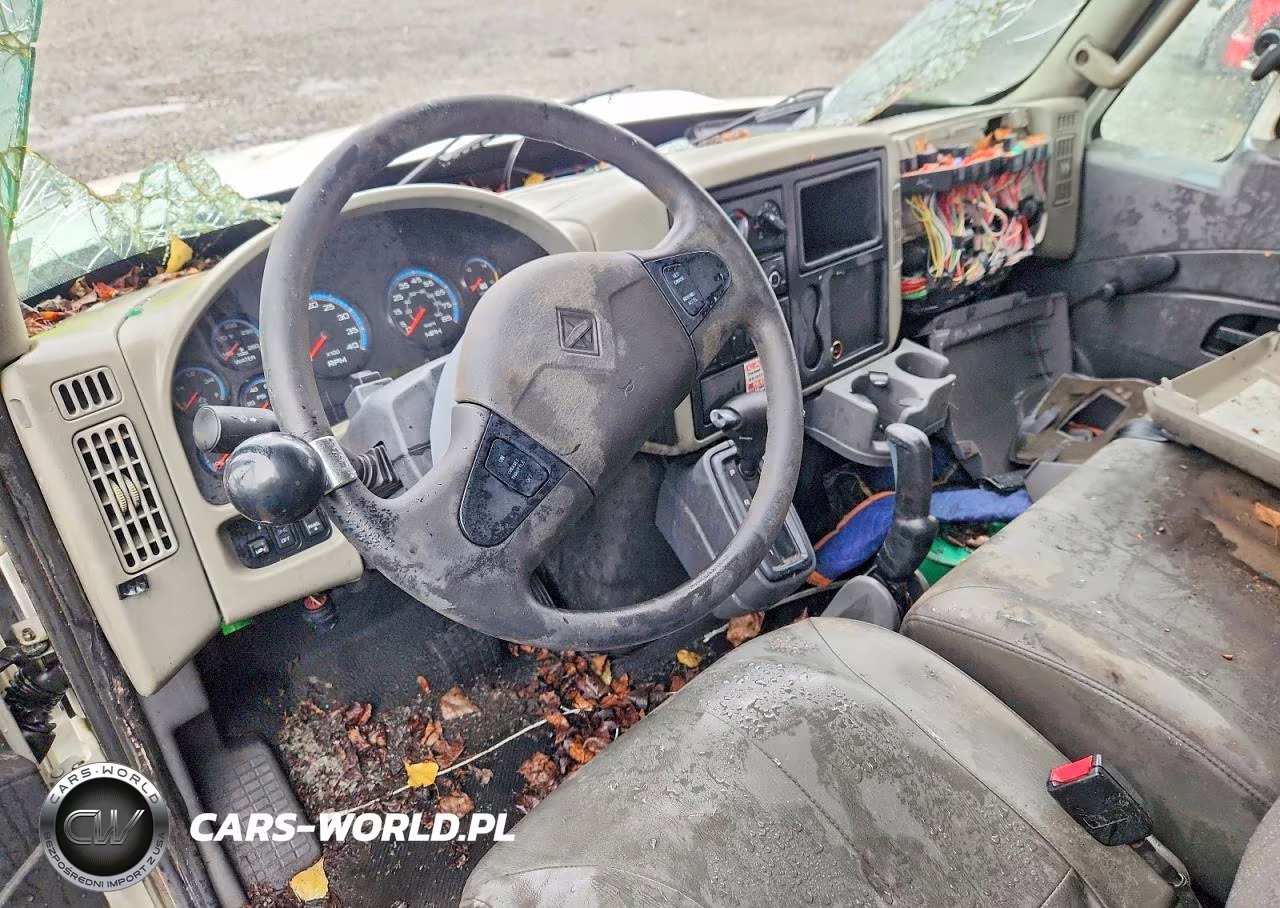 2017 International 4300 Box Truck VIN:1HTMMMMM4HH520597 - 8