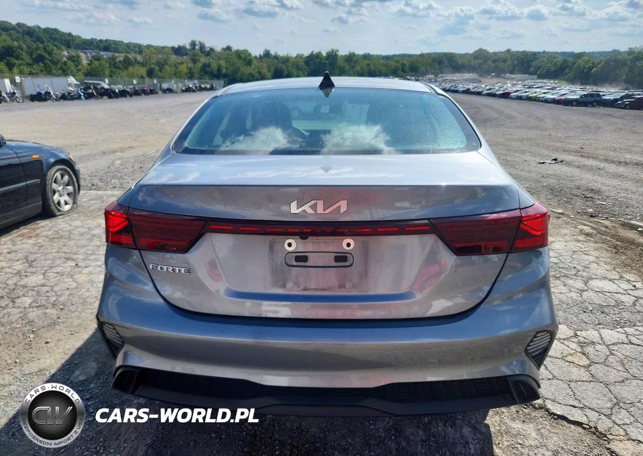 2023 Kia Forte Lxs VIN:3KPF24ADXPE569209 - 6