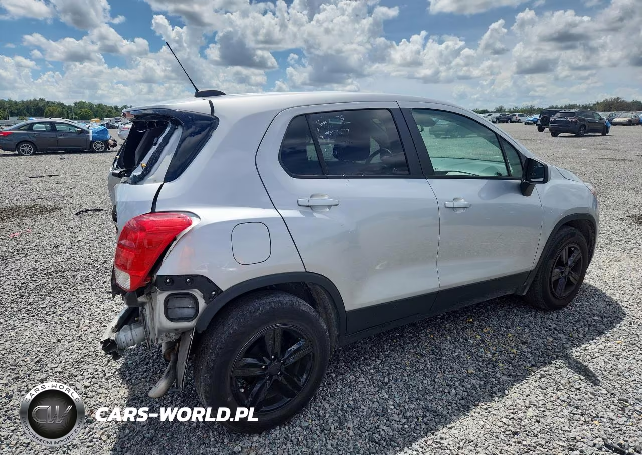 2022 Chevrolet Trax Ls VIN:KL7CJKSM2NB544708 - 3