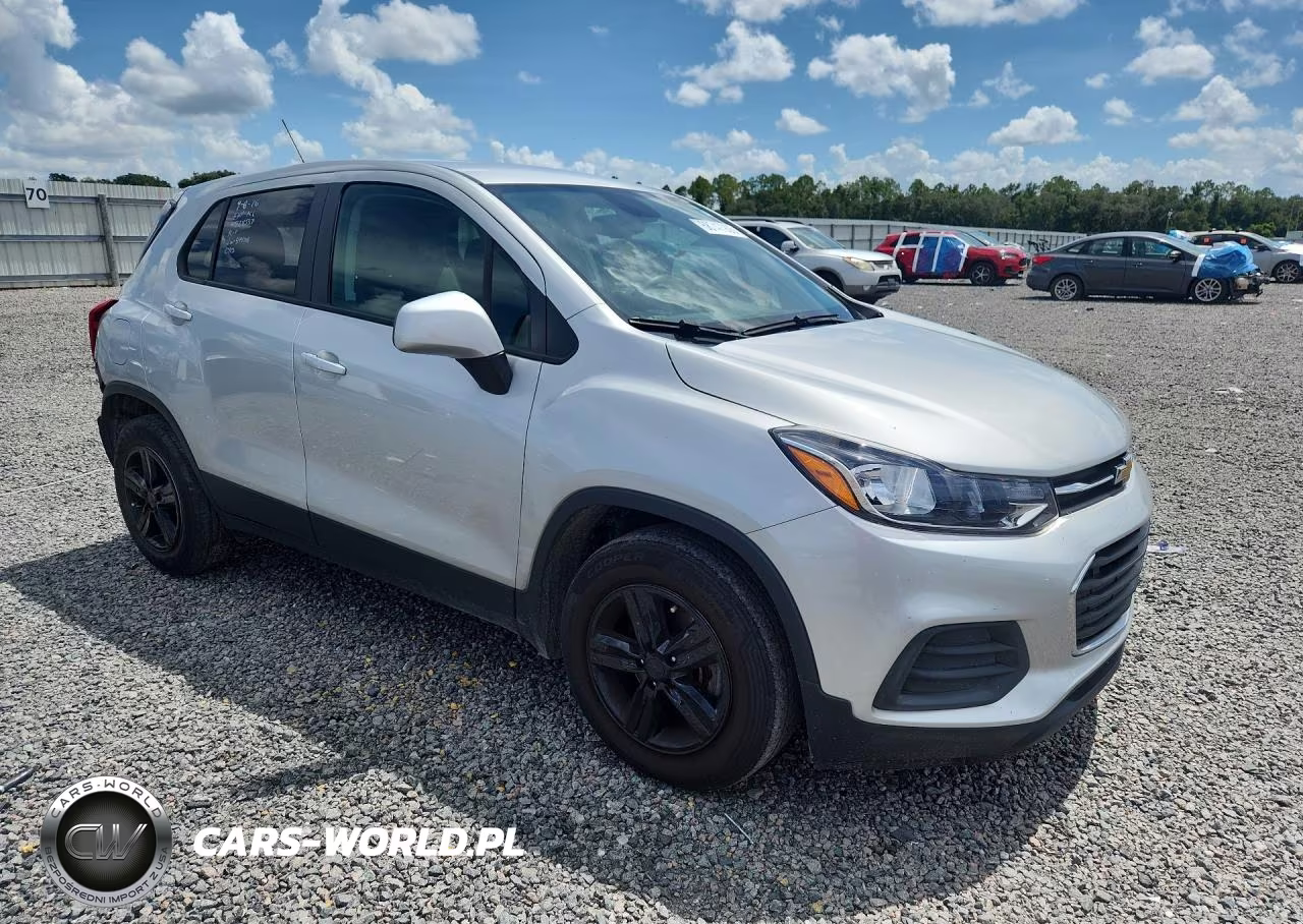 2022 Chevrolet Trax Ls VIN:KL7CJKSM2NB544708 - 4