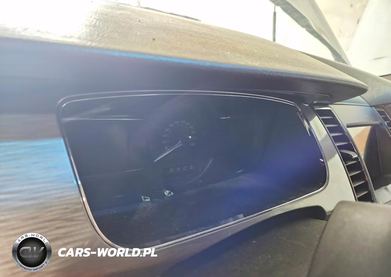 2019 Ford Taurus Sel VIN:1FAHP2H8XKG106329 - 9
