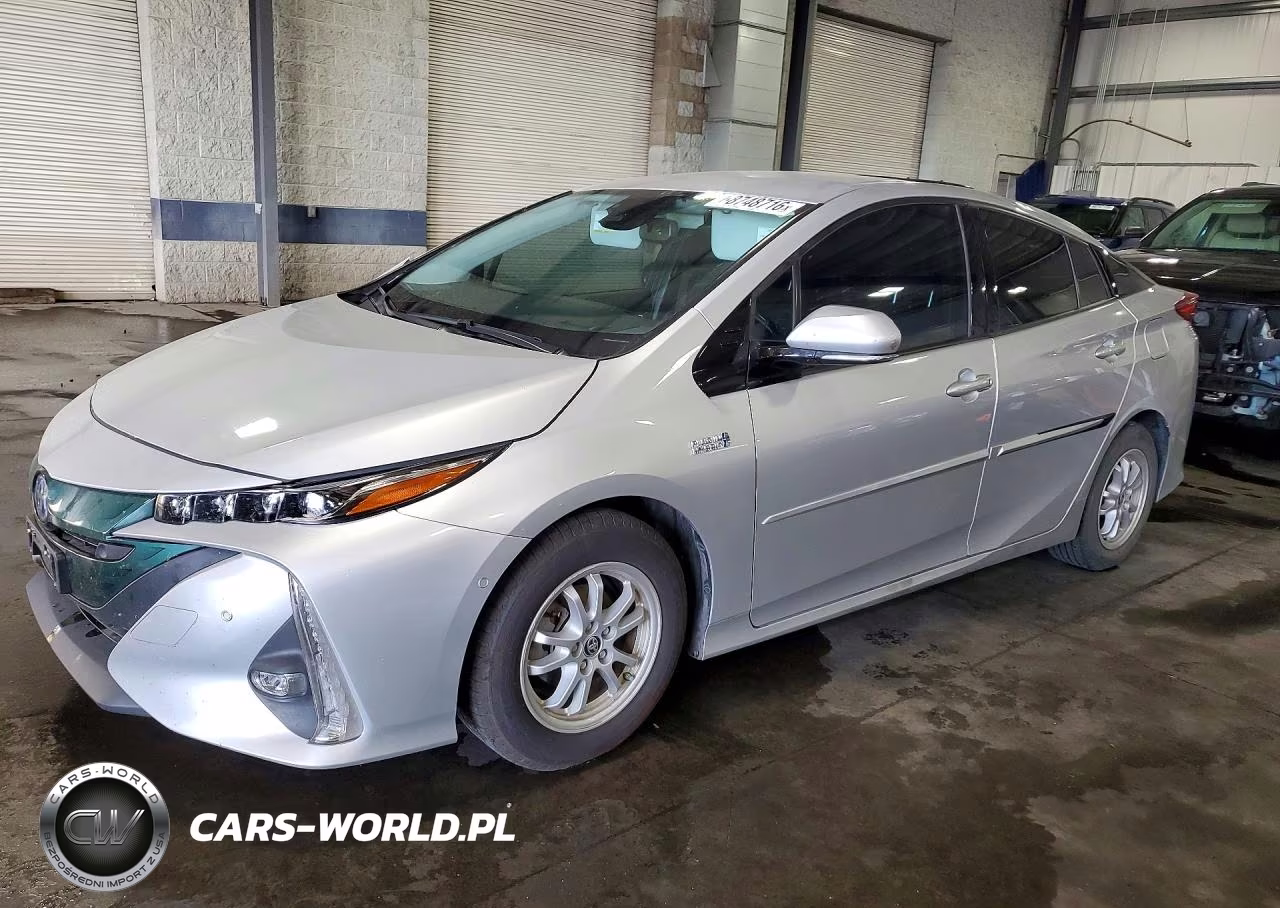 2018 Toyota Prius Prime Advanced VIN:JTDKARFP0J3084836 - 1