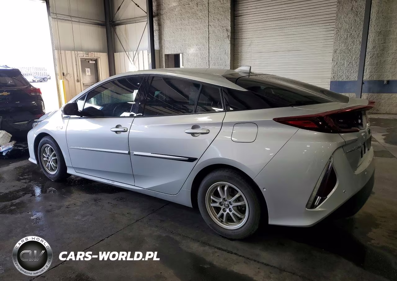 2018 Toyota Prius Prime Advanced VIN:JTDKARFP0J3084836 - 2