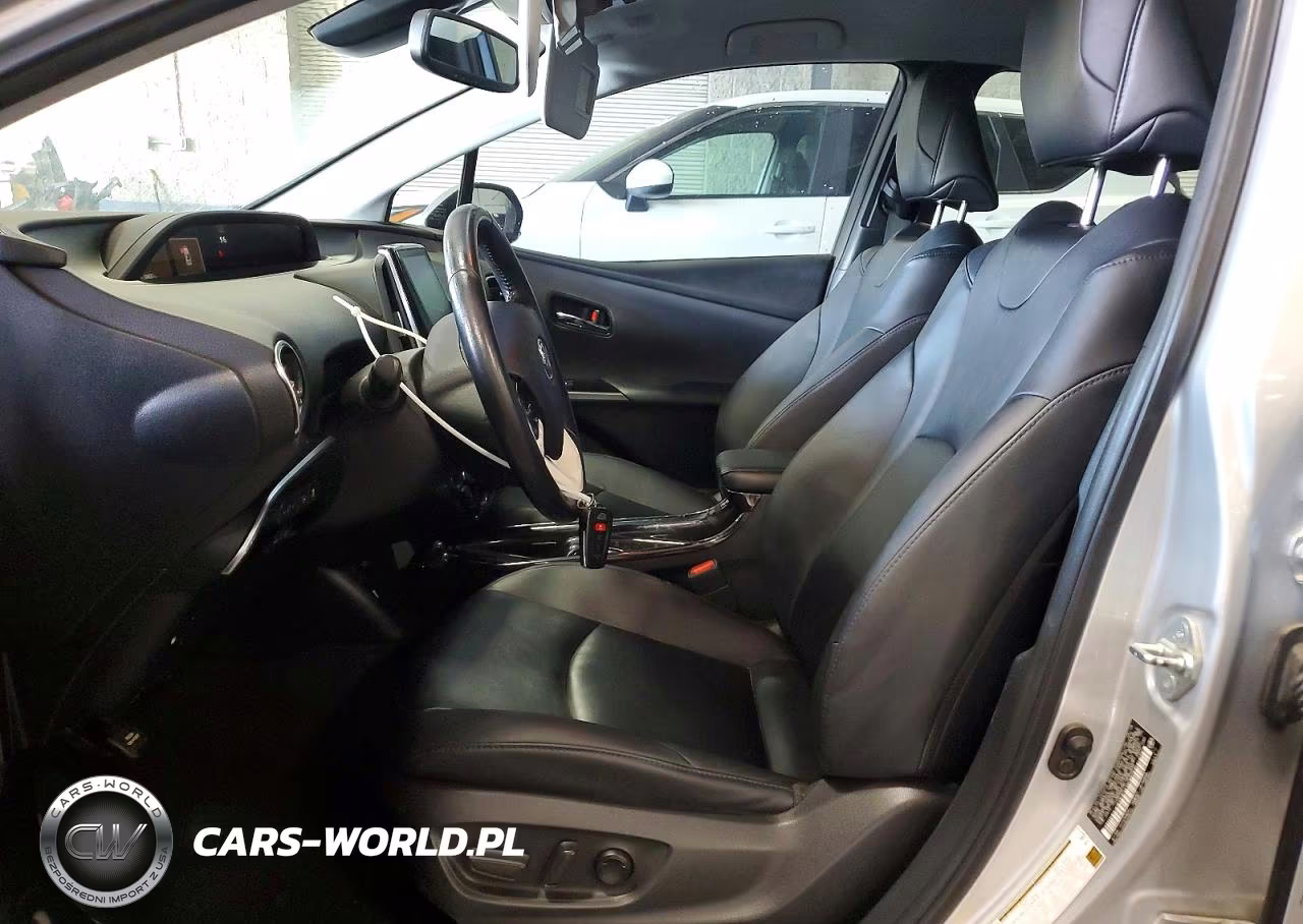 2018 Toyota Prius Prime Advanced VIN:JTDKARFP0J3084836 - 7