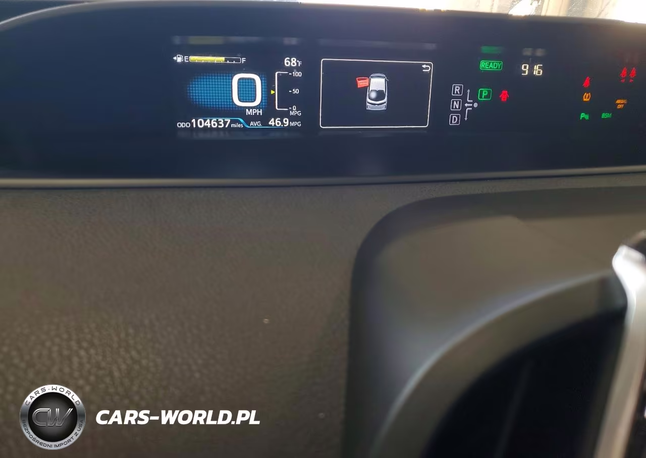 2018 Toyota Prius Prime Advanced VIN:JTDKARFP0J3084836 - 9