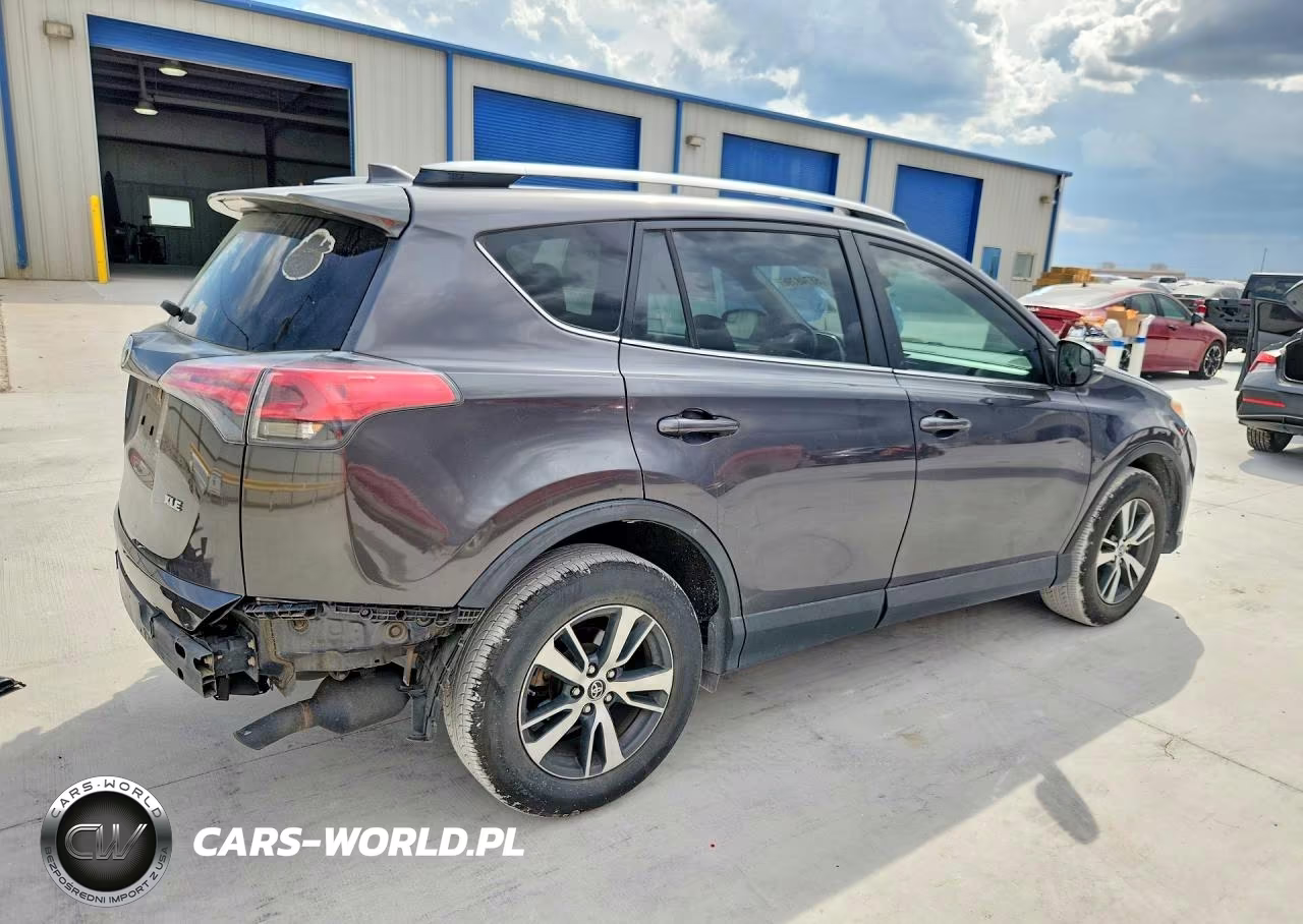2017 Toyota Rav4 Xle VIN:JTMWFREV2HJ129185 - 3