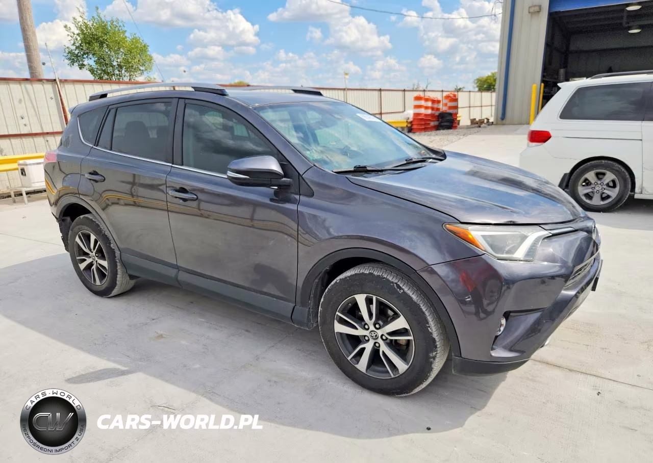 2017 Toyota Rav4 Xle VIN:JTMWFREV2HJ129185 - 4