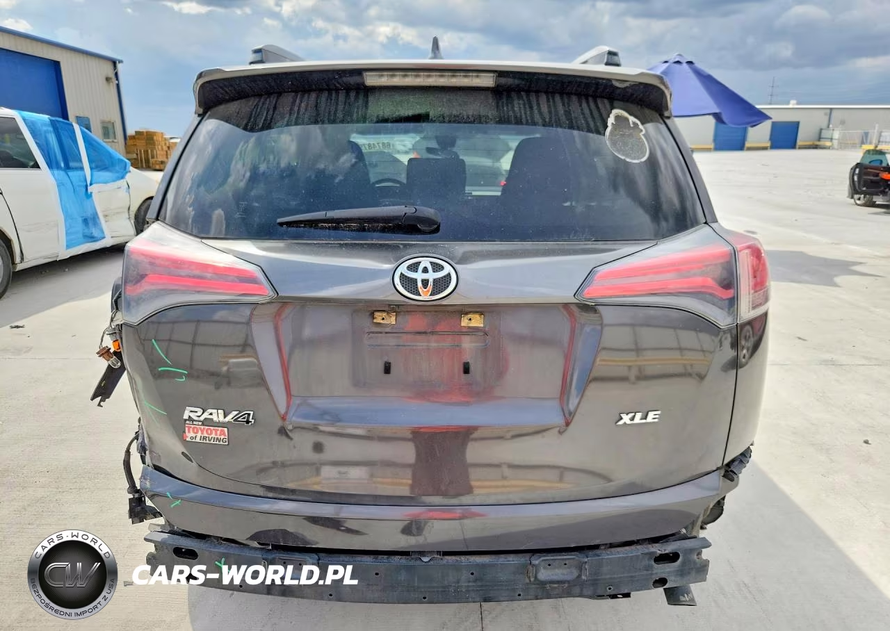 2017 Toyota Rav4 Xle VIN:JTMWFREV2HJ129185 - 6