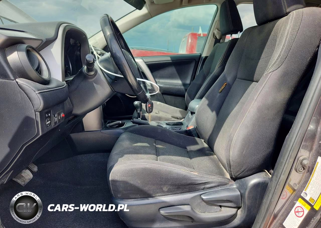 2017 Toyota Rav4 Xle VIN:JTMWFREV2HJ129185 - 7