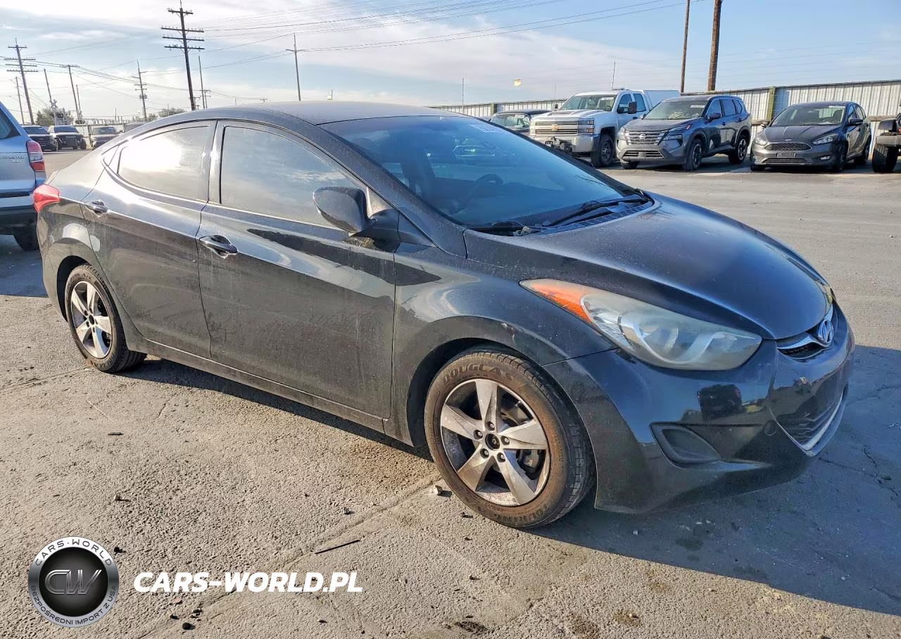 2013 Hyundai Elantra Gls VIN:5NPDH4AE4DH270143 - 4