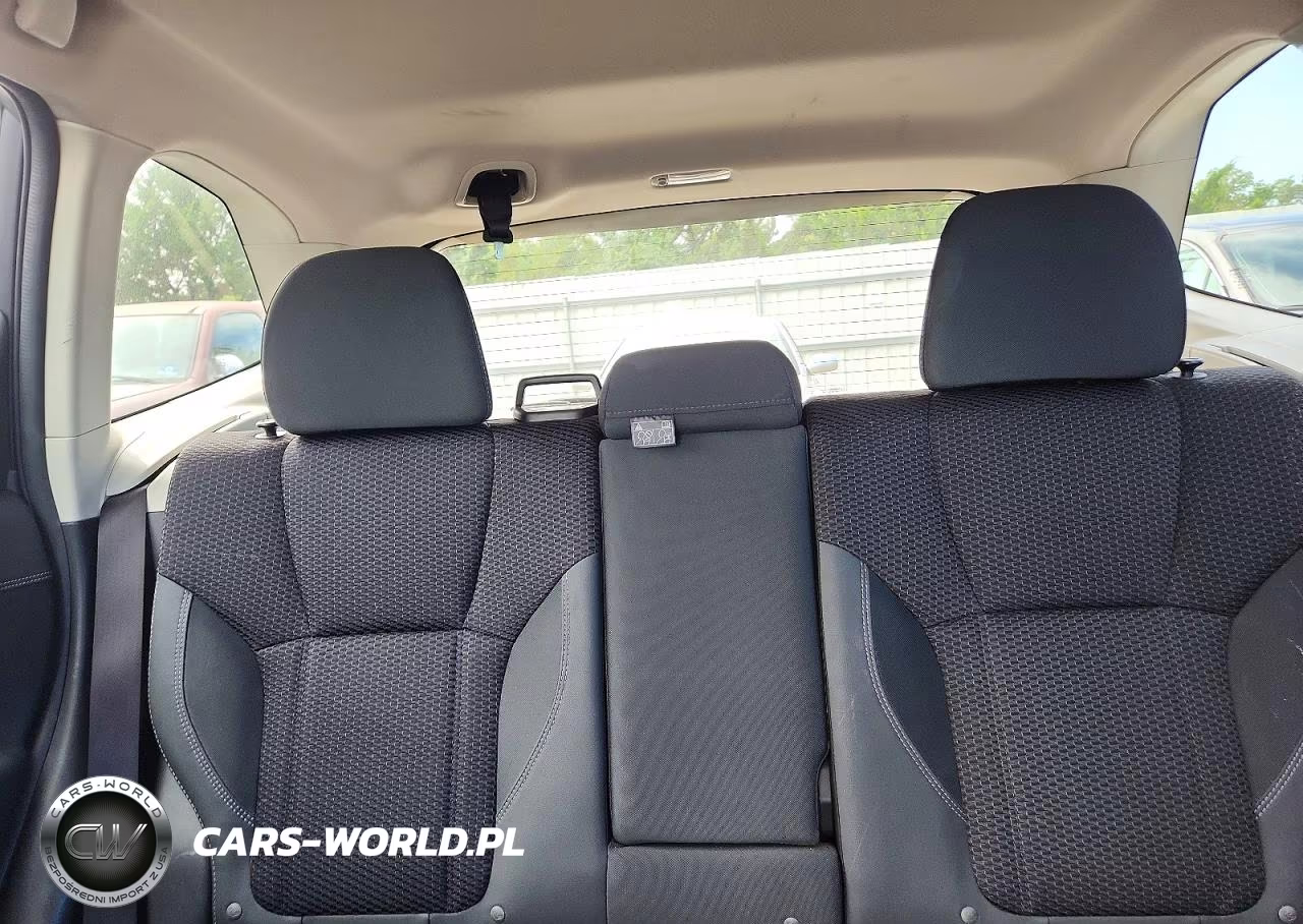 2020 Subaru Forester Premium VIN:JF2SKAJC7LH526943 - 10