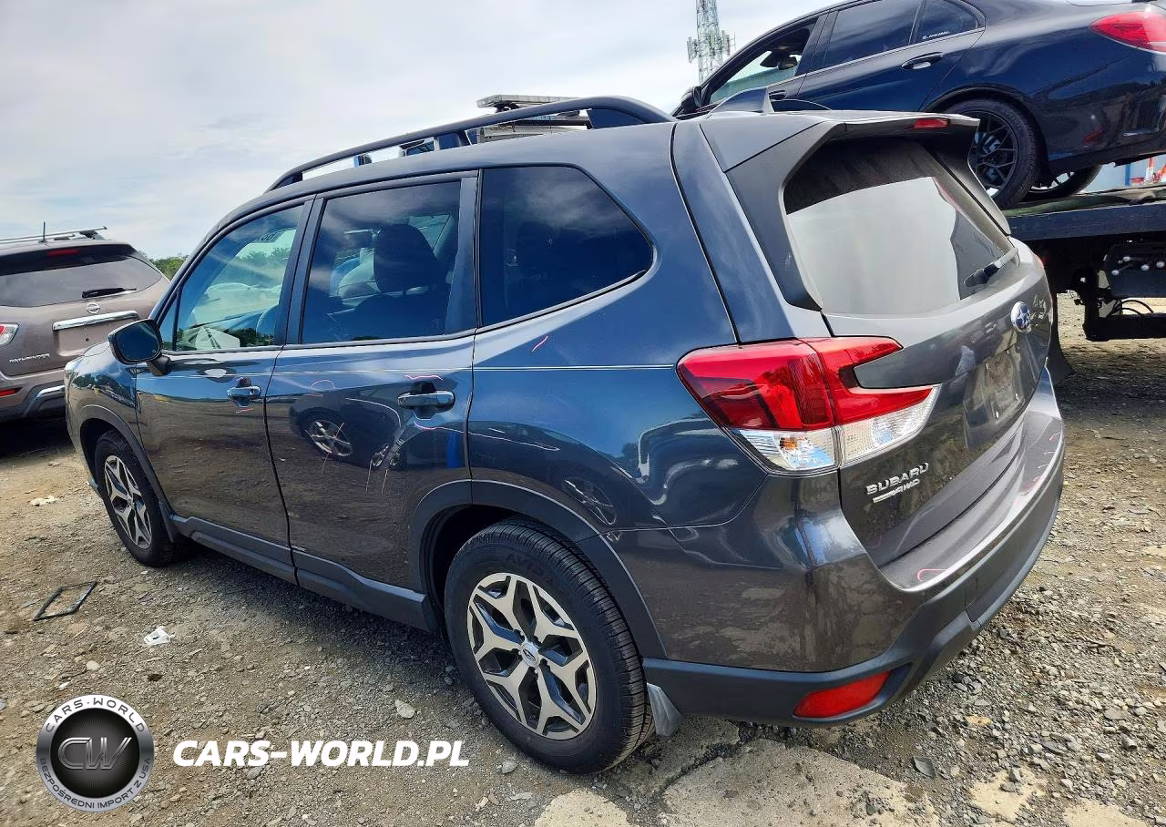 2020 Subaru Forester Premium VIN:JF2SKAJC7LH526943 - 2
