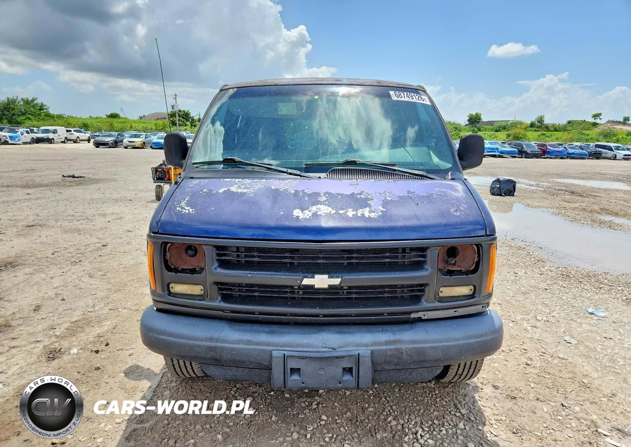 2002 Chevrolet Express G3500 VIN:1GAHG39RX21205820 - 5