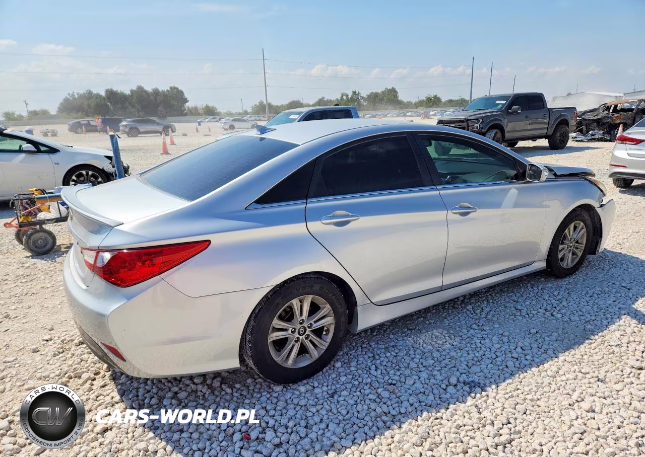 2014 Hyundai Sonata Gls VIN:5NPEB4AC7EH847527 - 3