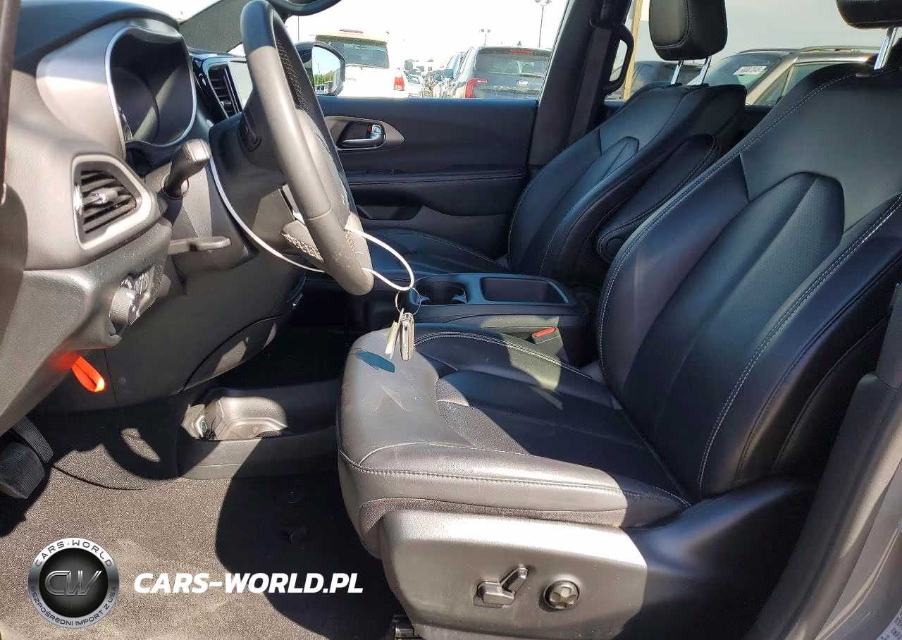 2025 Chrysler Pacifica Select VIN:2C4RC1BG3SR554916 - 7
