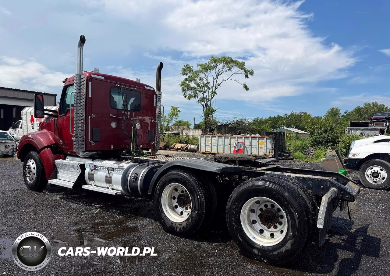 2020 Kenworth T880 VIN:1XKZDP9X6LJ418568 - 3
