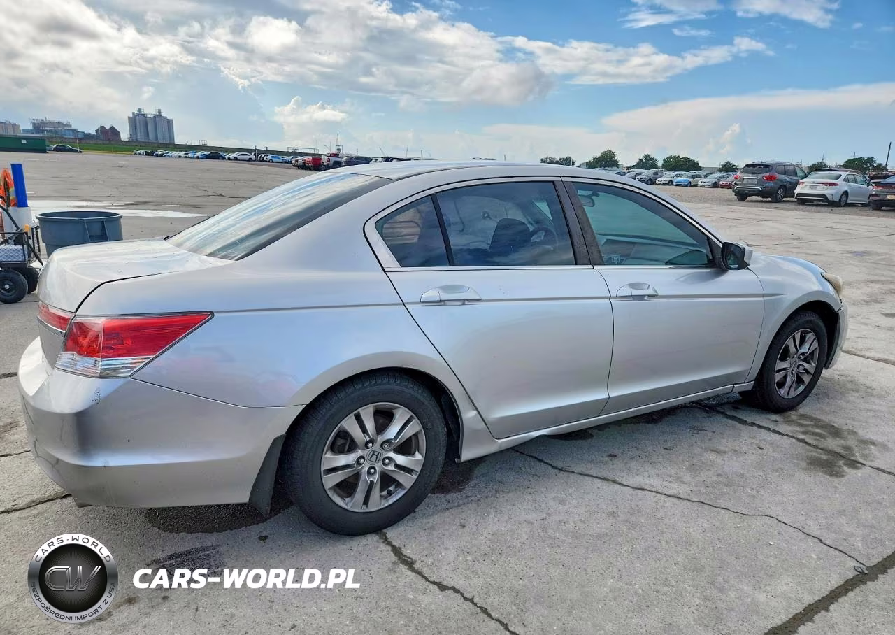 2011 Honda Accord Lxp VIN:1HGCP2F4XBA108378 - 3
