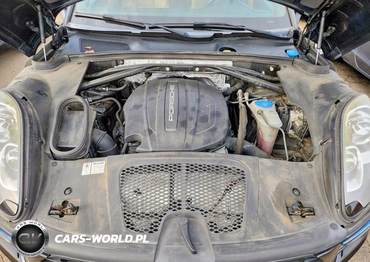 2017 Porsche Macan VIN:WP1AA2A55HLB00708 - 12