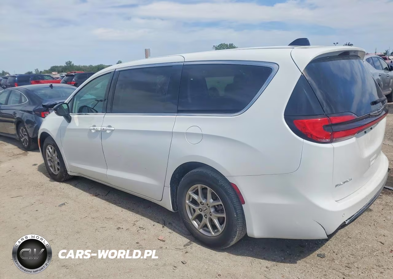 2024 Chrysler Pacifica Touring L VIN:2C4RC1BGXRR116517 - 2