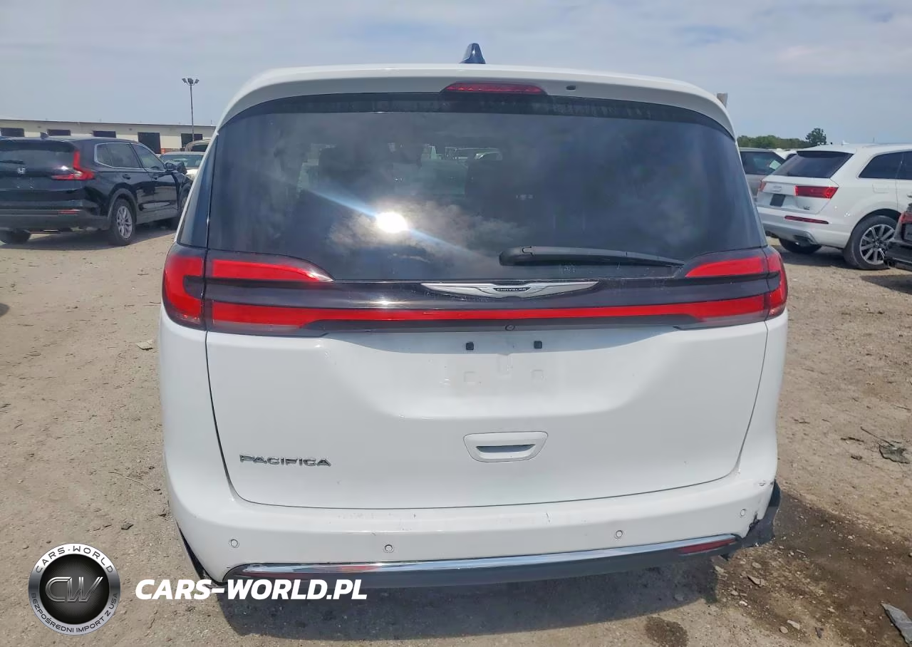 2024 Chrysler Pacifica Touring L VIN:2C4RC1BGXRR116517 - 6