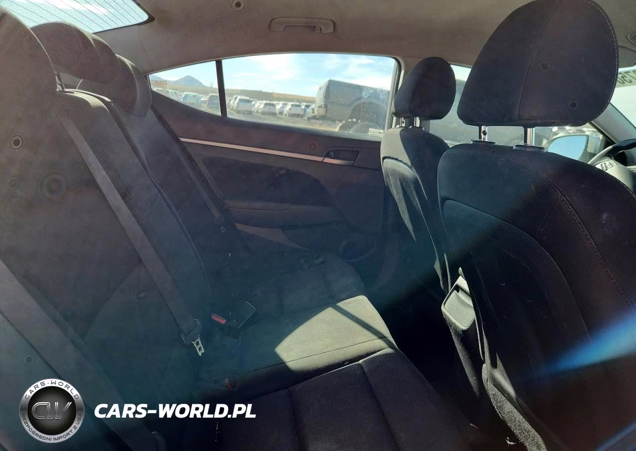 2018 Hyundai Elantra Sel VIN:5NPD84LF3JH334318 - 10