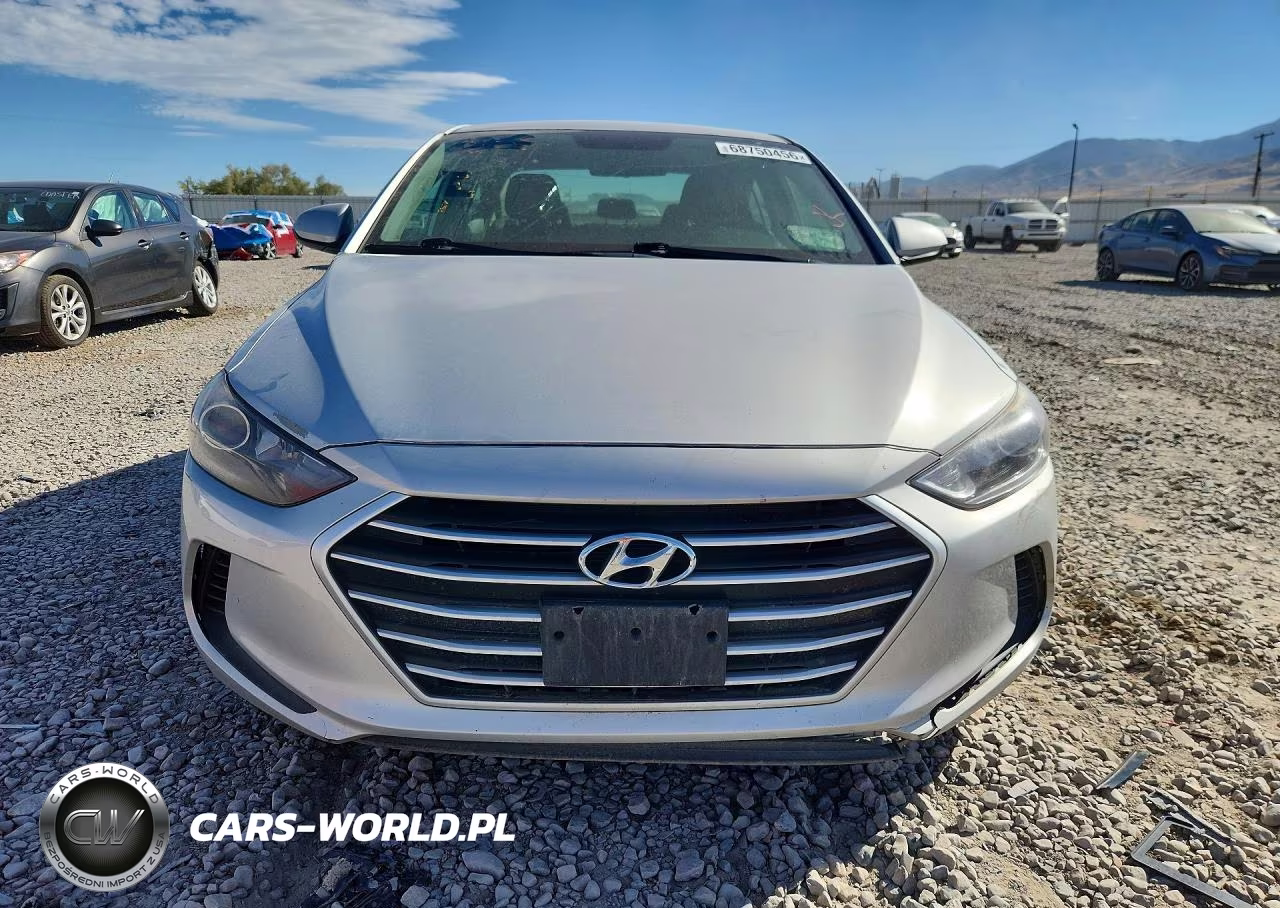 2018 Hyundai Elantra Sel VIN:5NPD84LF3JH334318 - 5