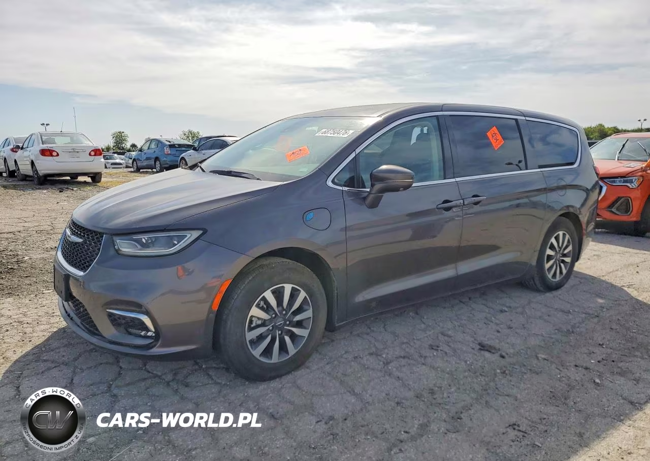 2022 Chrysler Pacifica Hybrid Touring L – zdjęcie 1 z 13