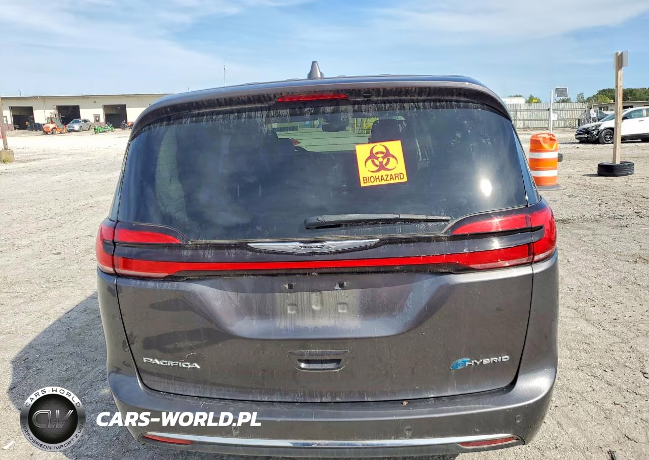 2022 Chrysler Pacifica Hybrid Touring L VIN:2C4RC1L78NR121482 - 6